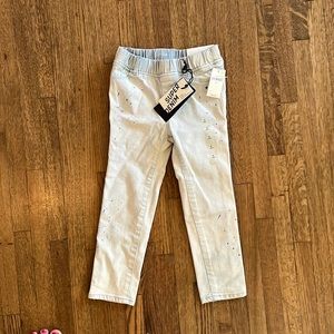 Brand New Baby Gap skinny Jean leggings 4t